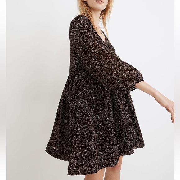 Madewell Crinkle Georgette V-Neck Babydoll Dress in Brushed Texture - Picture 2 of 16